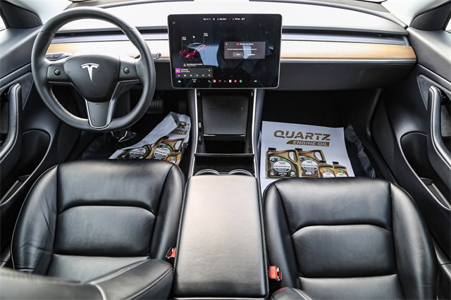 Used 2019 Tesla Model 3 Standard Range Plus image 13