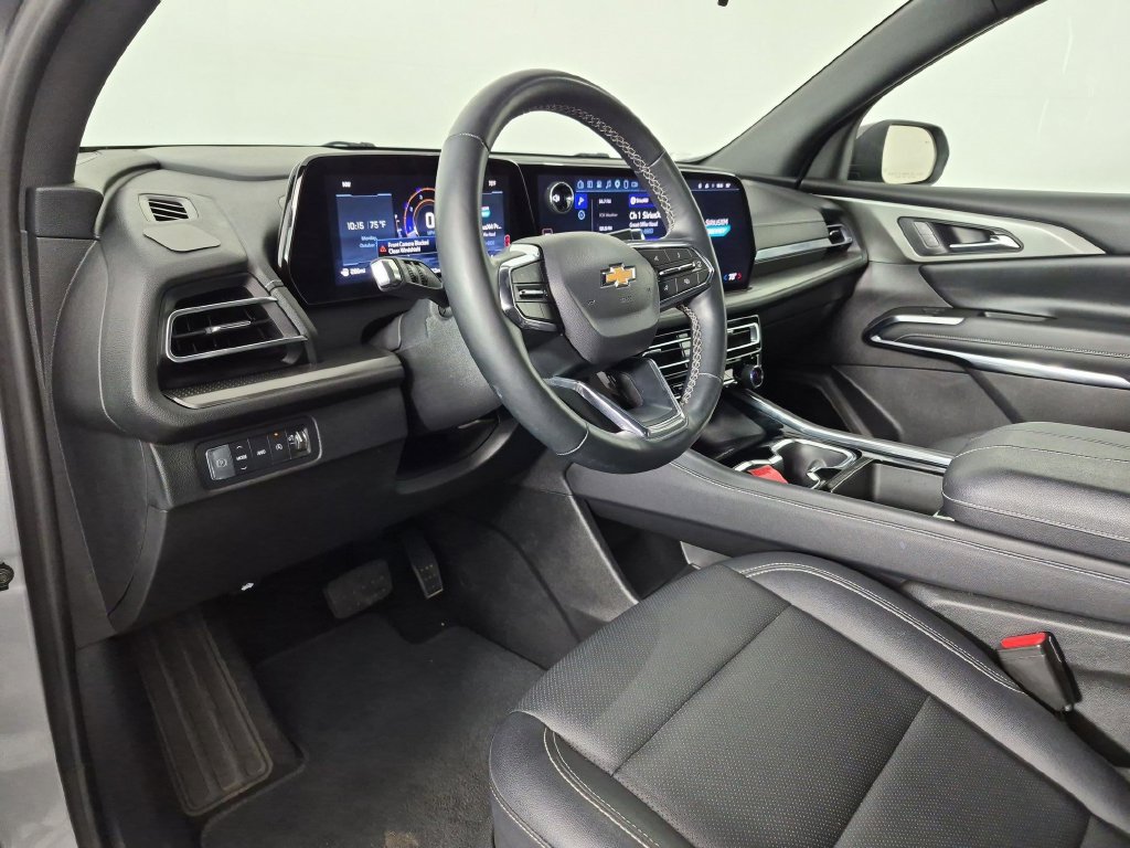 Certified 2025 Chevrolet Traverse LT AWD/4WD image 18