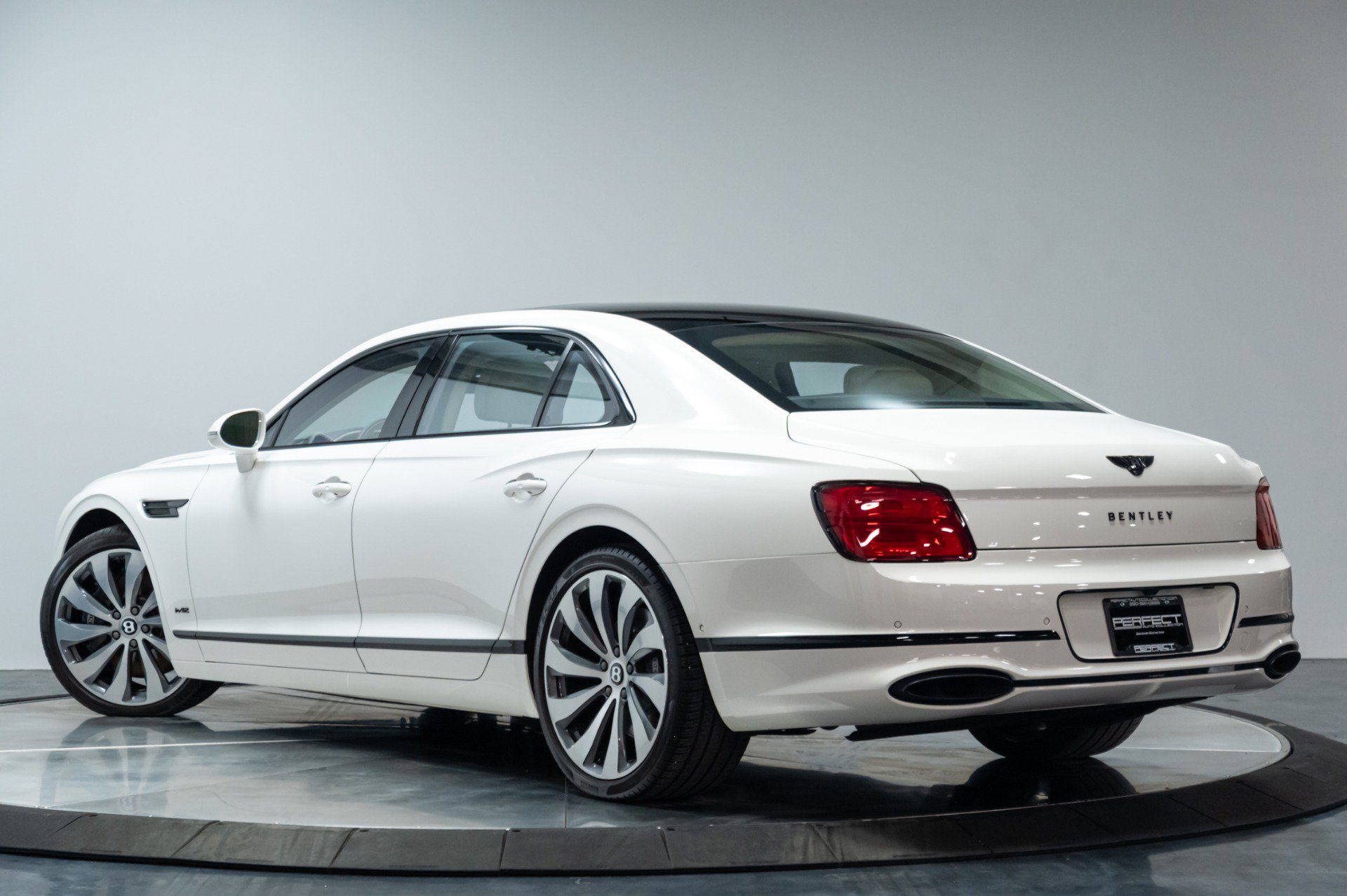 Used 2021 Bentley Flying Spur W12 AWD/4WD image 24