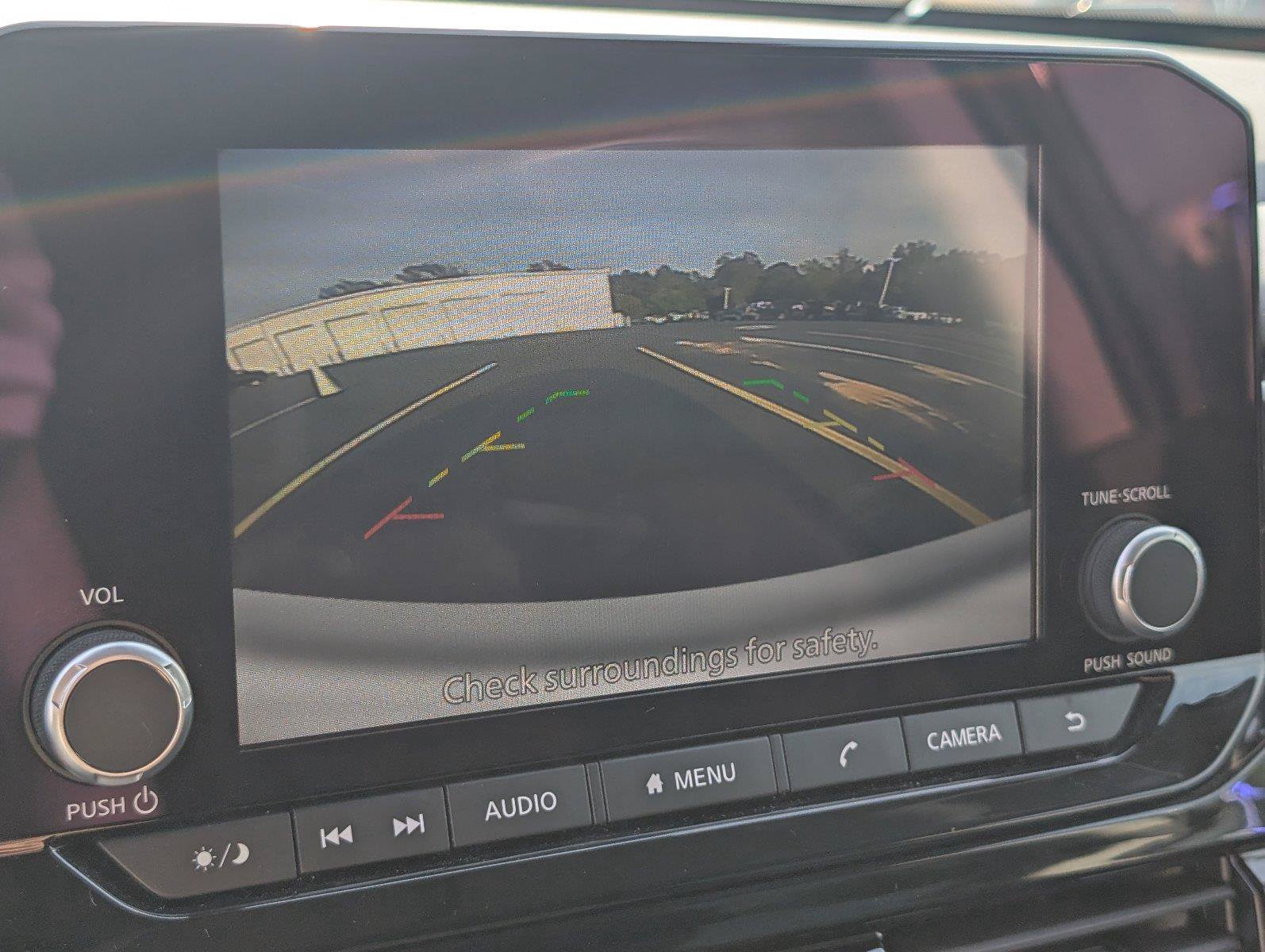 Used 2025 Nissan Pathfinder SV FWD image 22