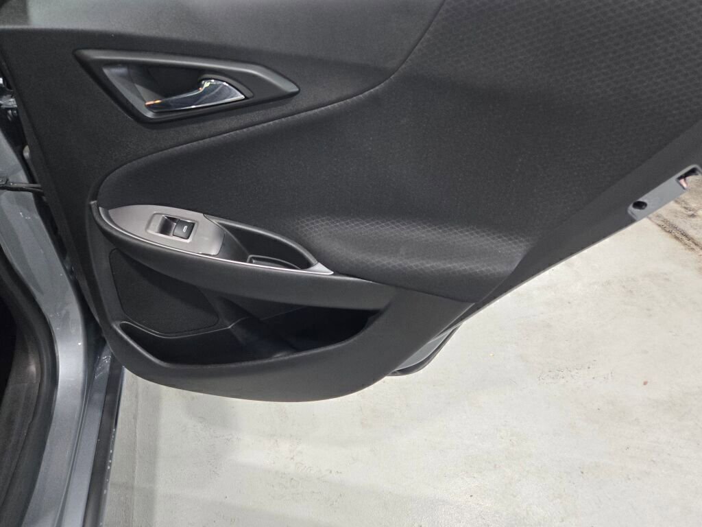 Used 2024 Chevrolet Malibu LT image 11