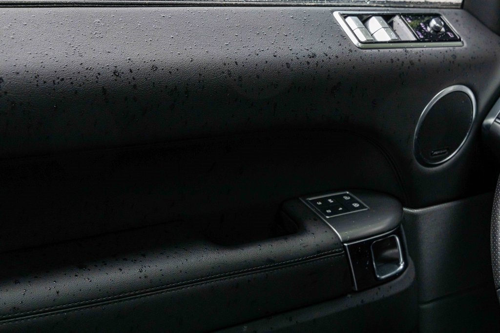 Used 2022 Land Rover Range Rover Sport SE image 15