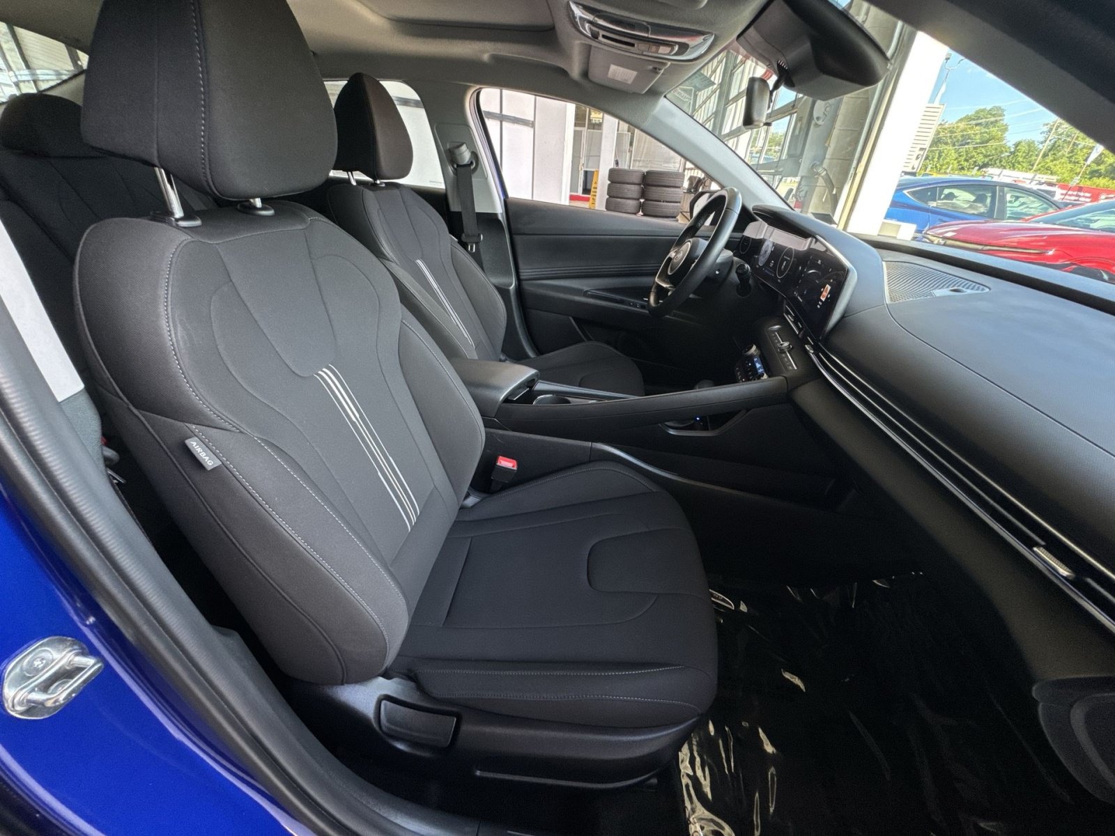 Used 2024 Hyundai Elantra SEL w/ Convenience Package FWD image 26