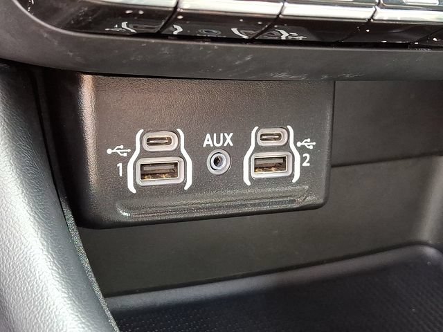 Used 2025 Dodge Durango GT AWD/4WD image 21