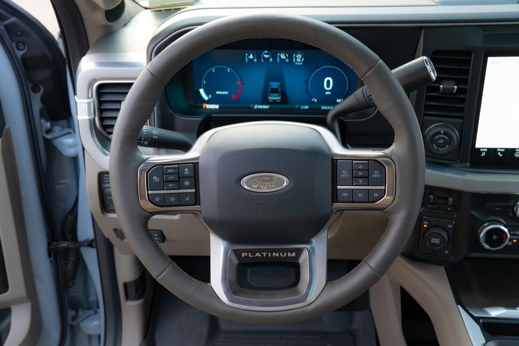 Used 2025 Ford F450 Platinum w/ Platinum Plus Package image 16