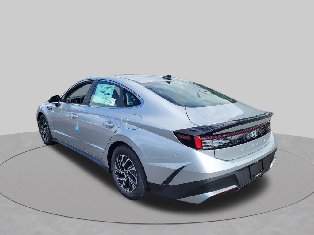 New 2026 Hyundai Sonata Blue FWD image 8