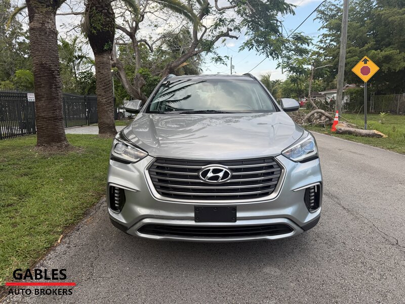 Used 2018 Hyundai Santa Fe SE w/ Cargo Package AWD/4WD image 9