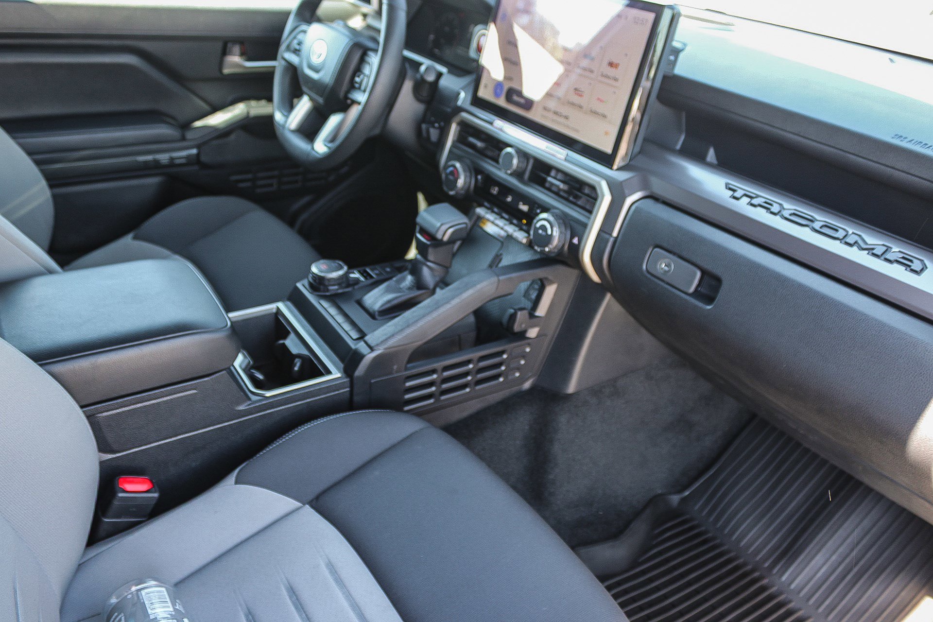 Used 2024 Toyota Tacoma TRD Sport w/ TRD Sport Upgrade Package image 17