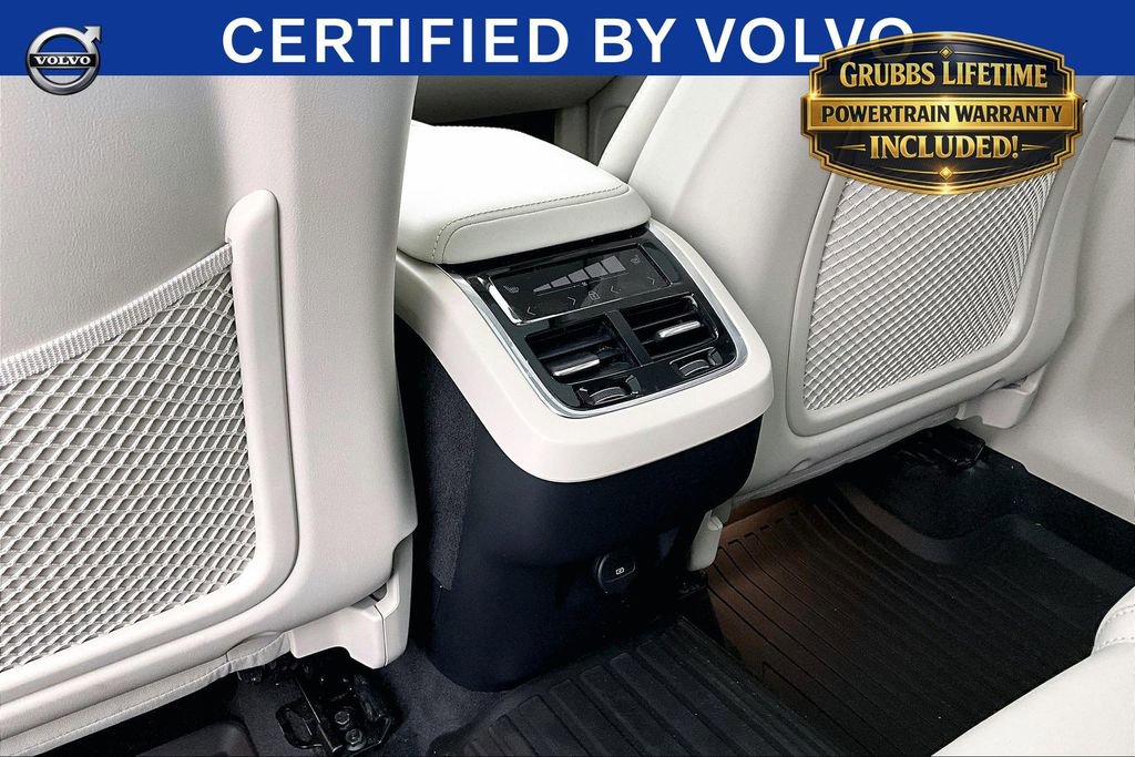 Used 2024 Volvo XC60 B5 Ultimate w/ Protection Package Premier AWD/4WD image 31
