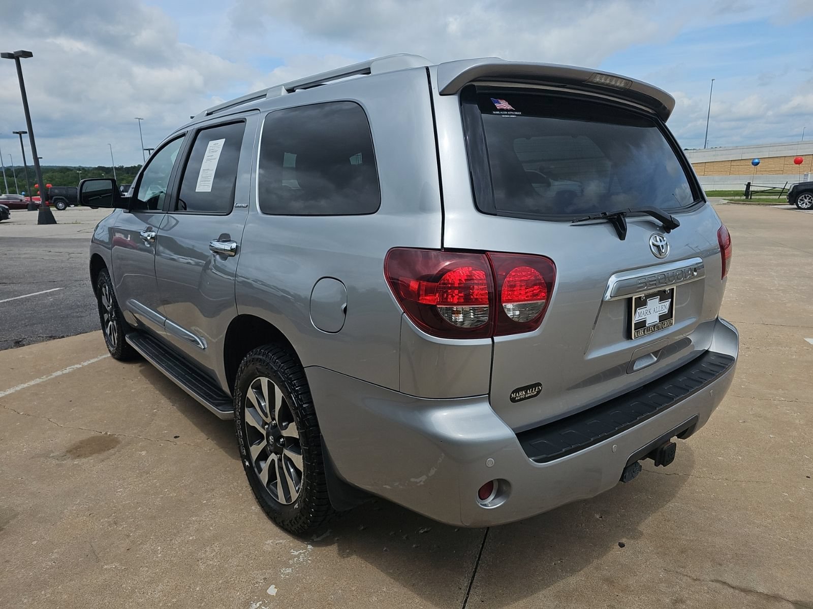 Used 2018 Toyota Sequoia Limited w/ Safety & Convenience Package AWD/4WD image 6