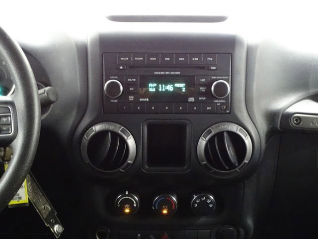 Used 2018 Jeep Wrangler Unlimited Sport image 28