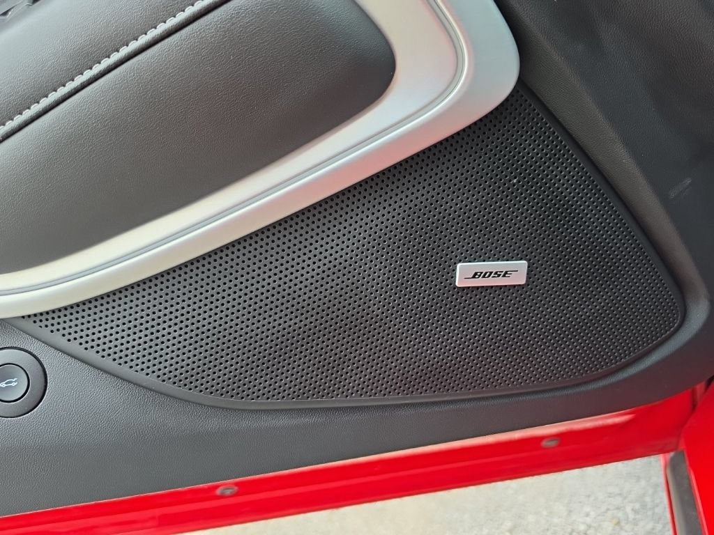 Used 2020 Chevrolet Camaro SS RWD image 15