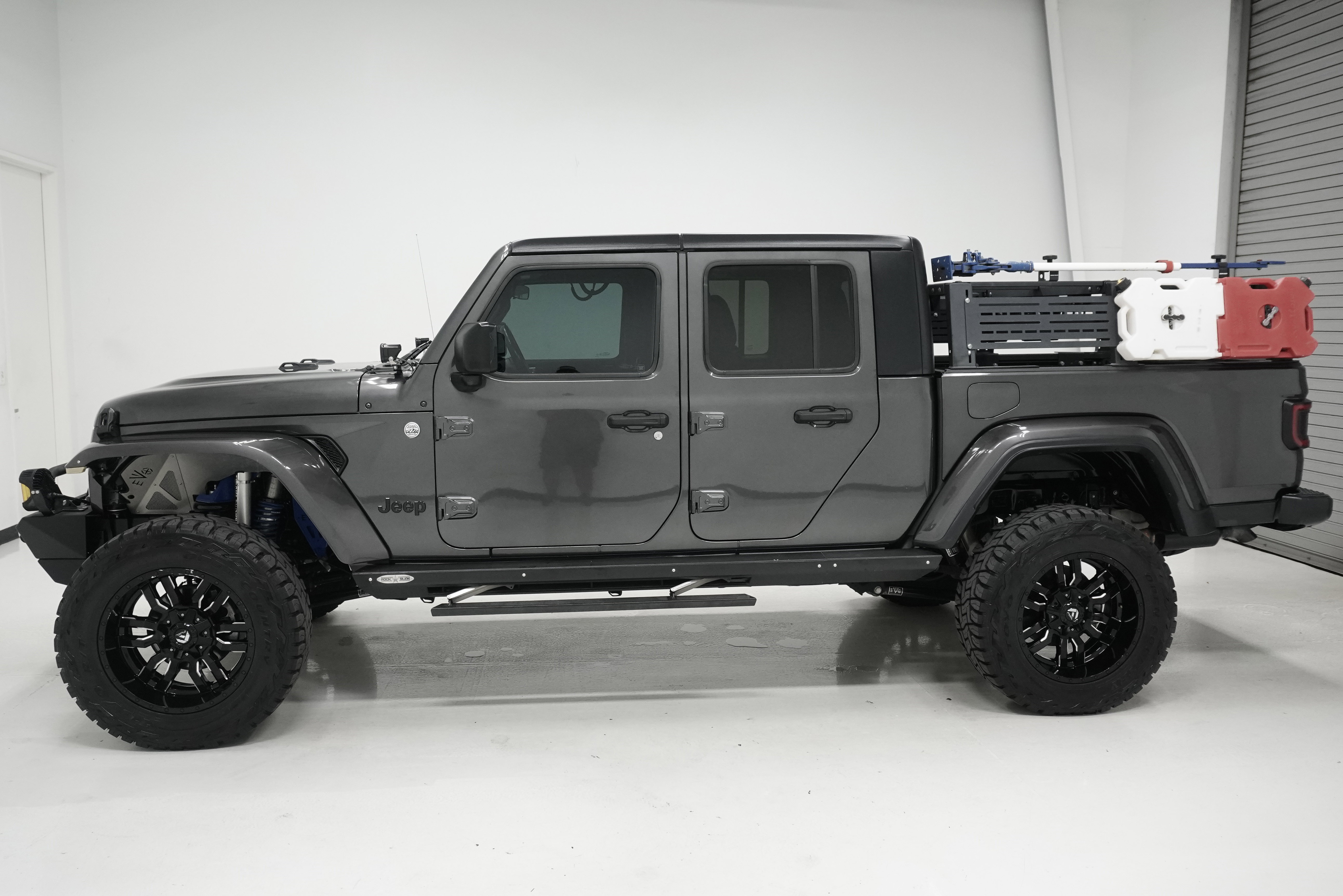 Used 2021 Jeep Gladiator Sport image 6