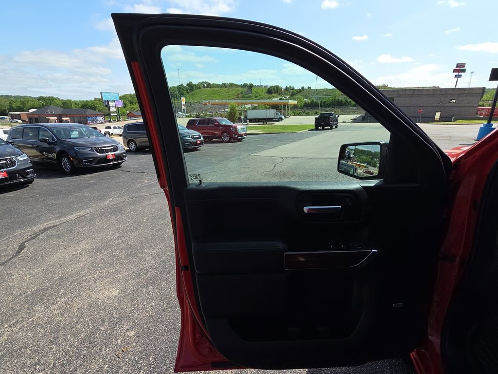 Used 2020 Chevrolet Silverado 1500 RST AWD/4WD image 13