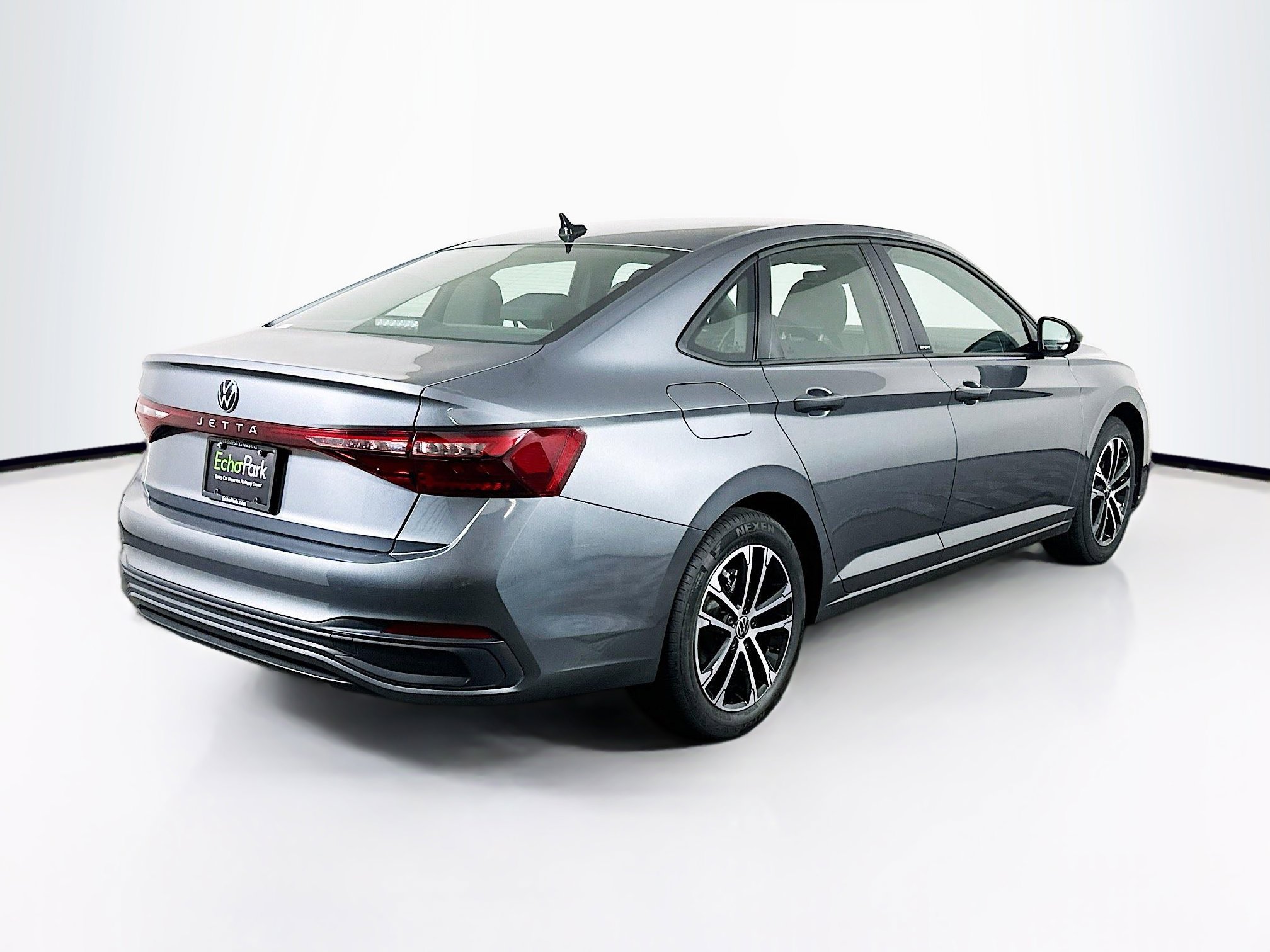Used 2025 Volkswagen Jetta Sport FWD image 9