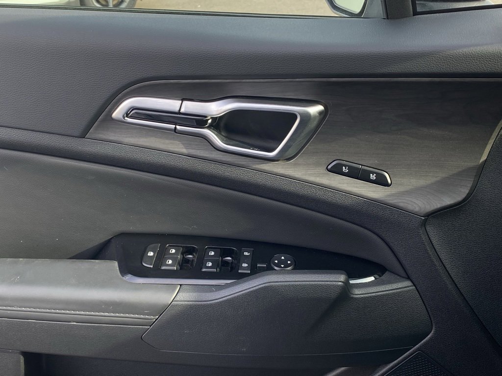 Certified 2025 Kia Sportage X-Pro Prestige image 21