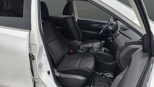 Used 2017 Nissan Rogue S image 21