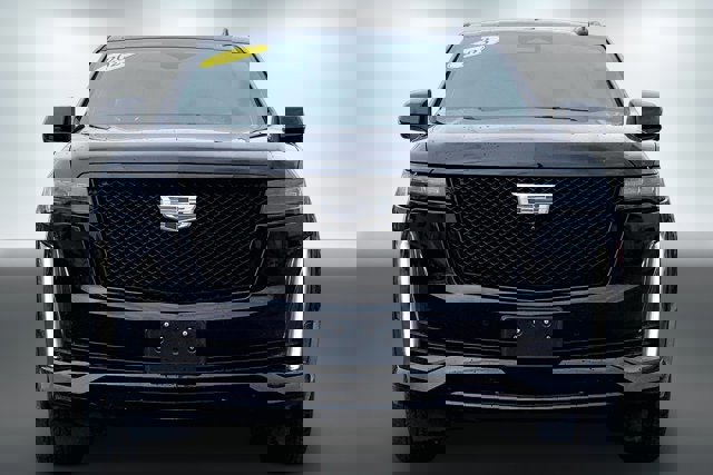 Used 2023 Cadillac Escalade Sport Platinum w/ LPO, ONYX Package image 2