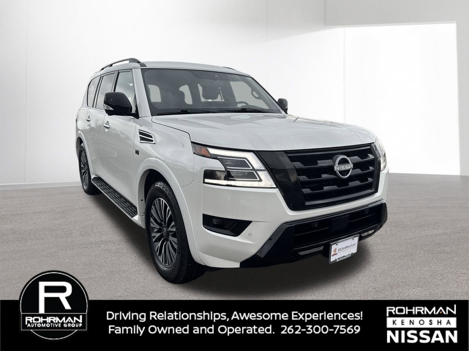 Used 2022 Nissan Armada SL w/ Midnight Edition Package image 3
