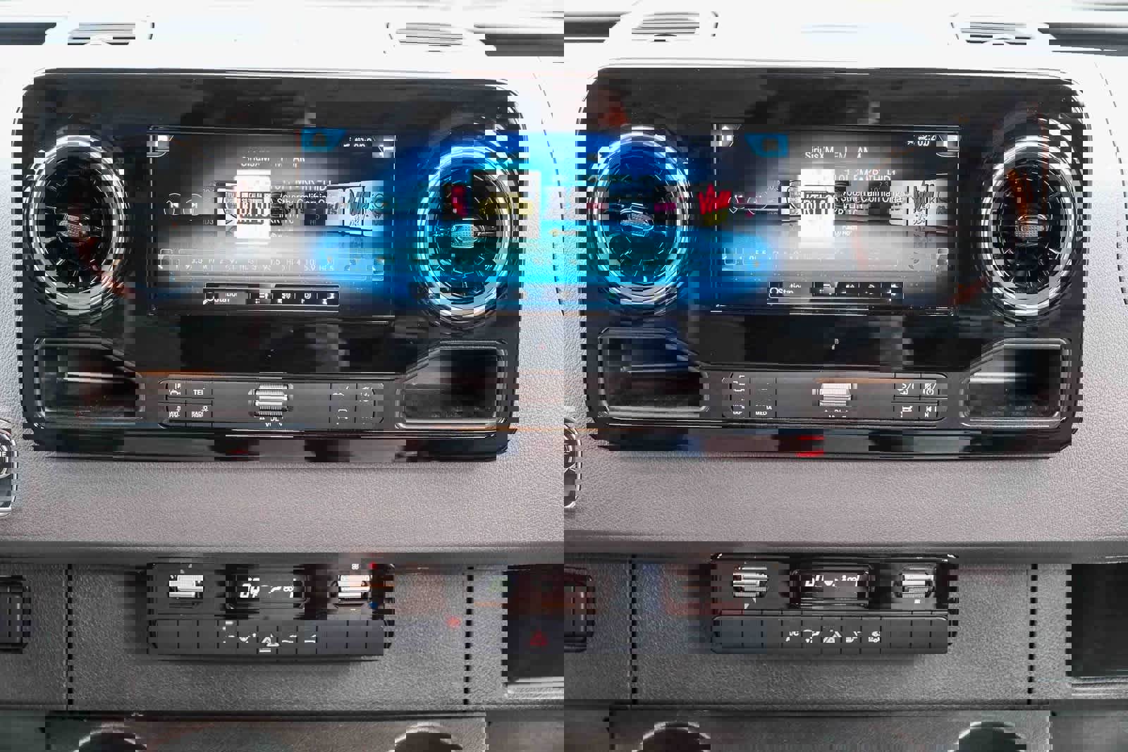 Used 2024 Mercedes-Benz Sprinter 2500 image 14