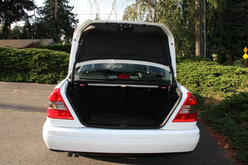 Used 1997 Mercedes-Benz C 280 Sedan image 17