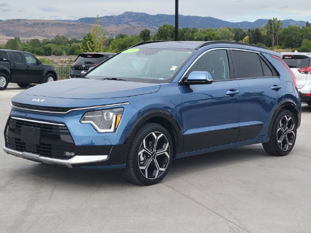 Used 2023 Kia Niro EX Touring