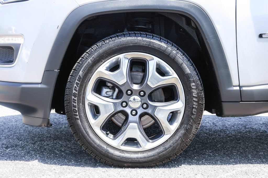 Used 2021 Jeep Compass Limited w/ Sun and Sound Group AWD/4WD image 16