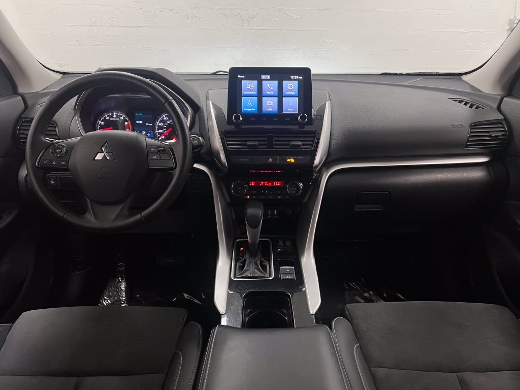 Used 2022 Mitsubishi Eclipse Cross SE FWD image 13