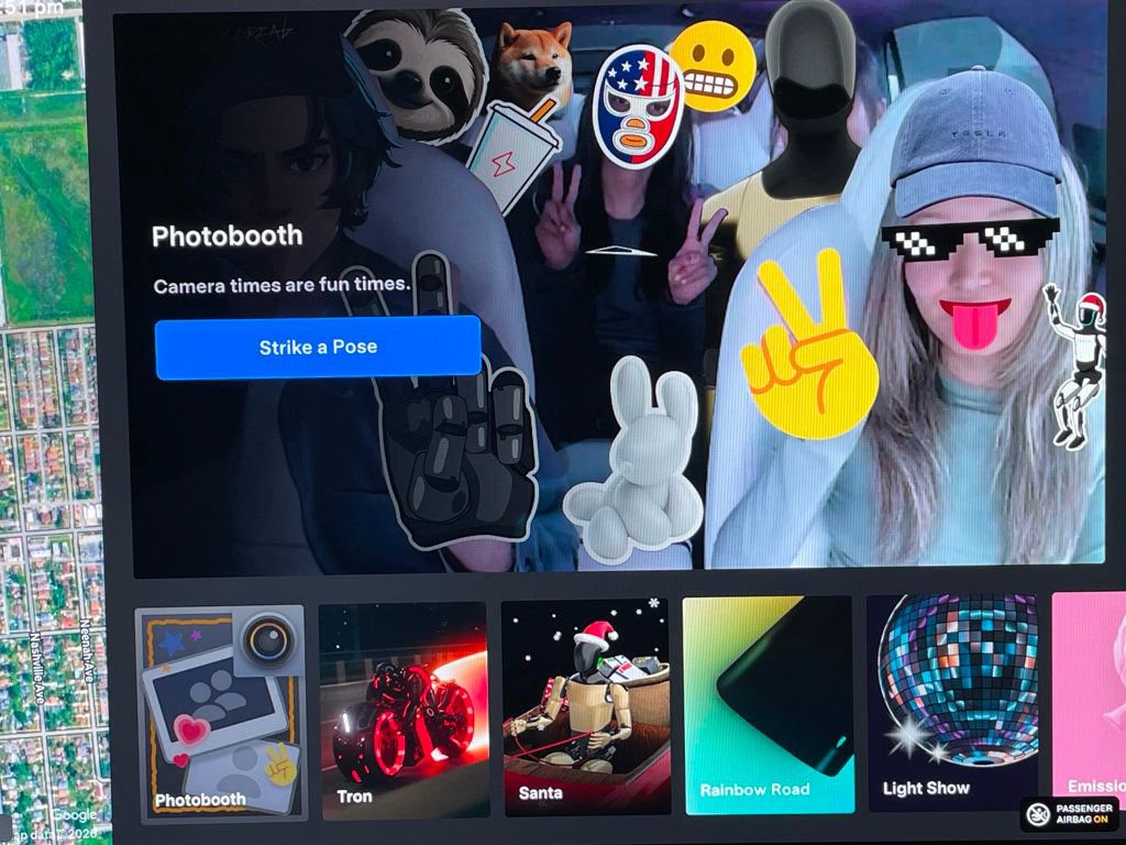 Used 2022 Tesla Model X Plaid image 39