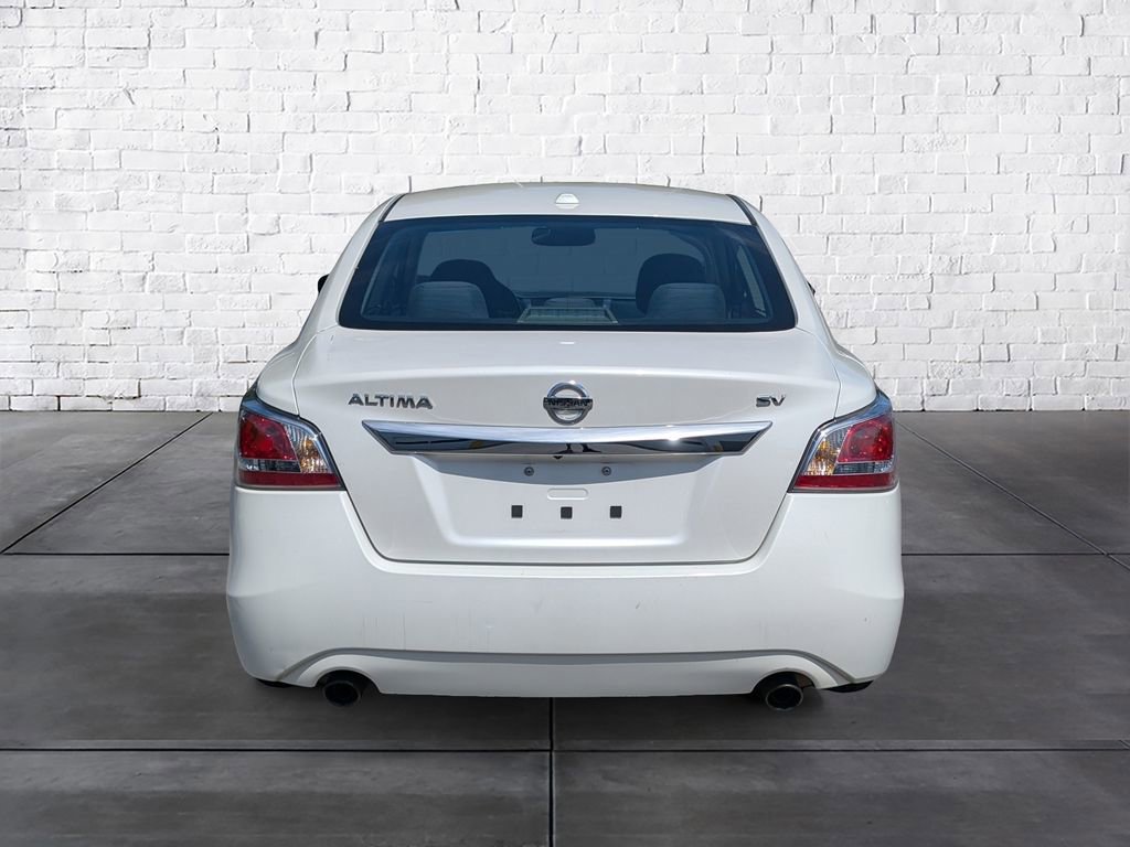 Used 2015 Nissan Altima 2.5 SV w/ Convenience Package FWD image 6
