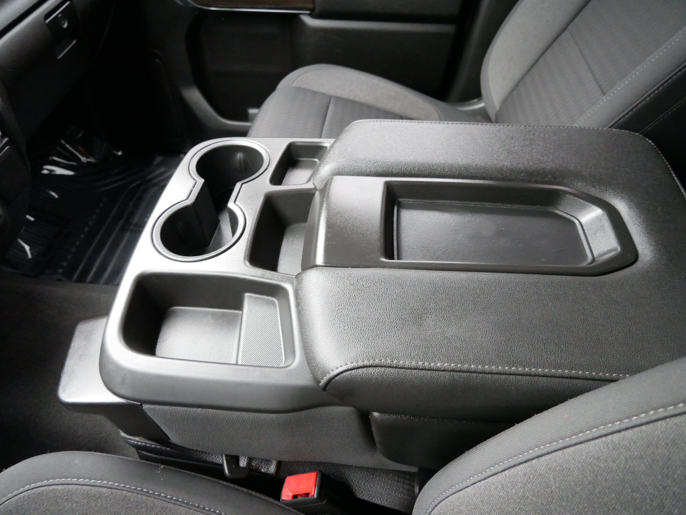 Used 2022 Chevrolet Silverado 1500 LT AWD/4WD image 24