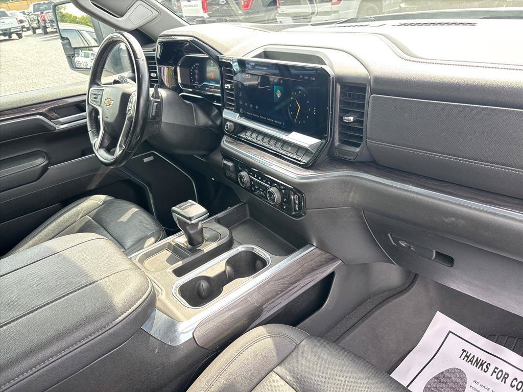 Used 2024 Chevrolet Silverado 1500 LTZ w/ LTZ Premium Package AWD/4WD image 15
