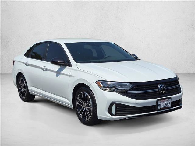 Used 2024 Volkswagen Jetta Sport FWD image 3