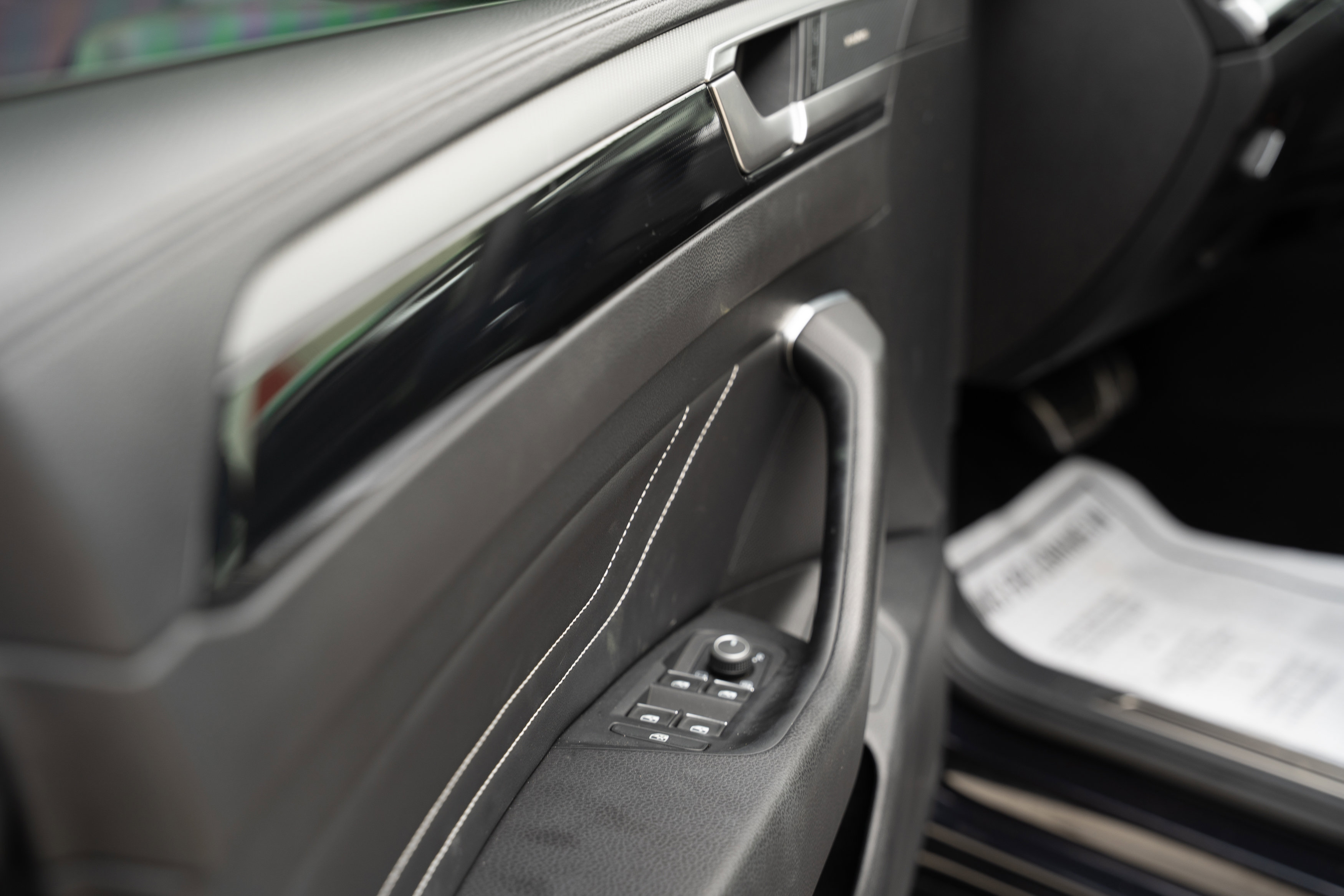 Used 2021 Volkswagen Arteon SEL Premium image 22