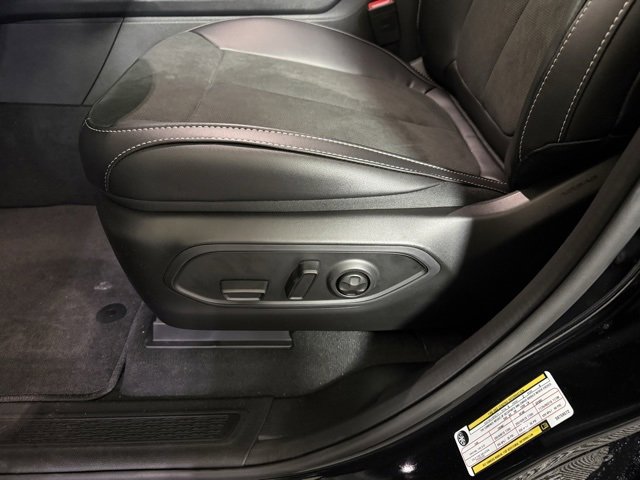 New 2025 Jeep Grand Cherokee L Altitude image 43