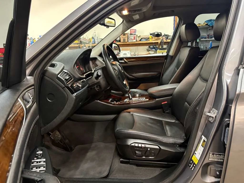 Used 2016 BMW X3 xDrive28i AWD/4WD image 17