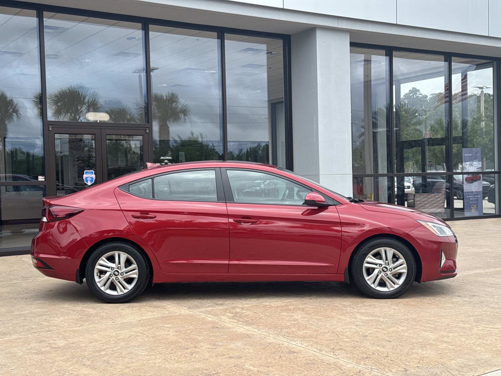 Used 2020 Hyundai Elantra Value Edition FWD image 2