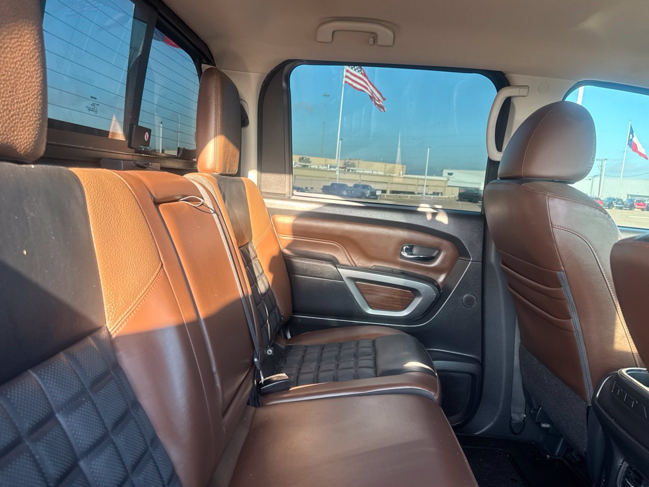 Used 2019 Nissan Titan Platinum Reserve w/ Platinum Utility Package AWD/4WD image 34