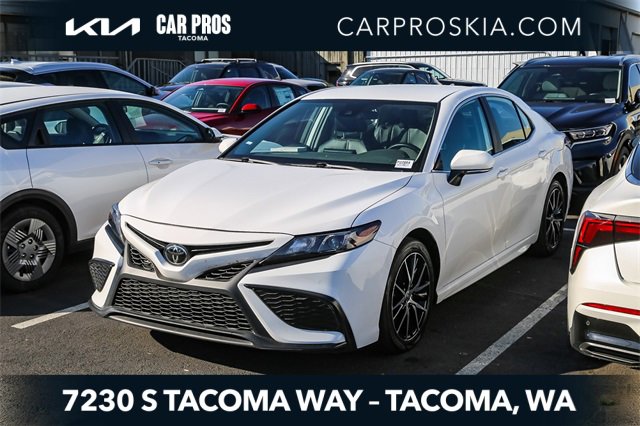Used 2023 Toyota Camry SE