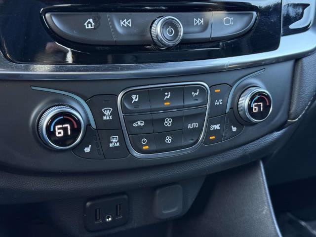 Used 2023 Chevrolet Traverse LT FWD image 28