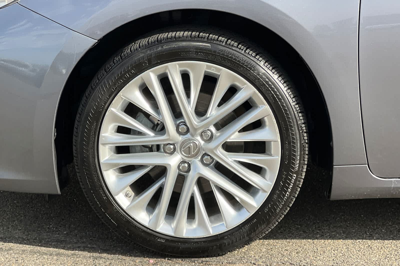 Used 2014 Lexus ES 350 w/ Luxury Package FWD image 31