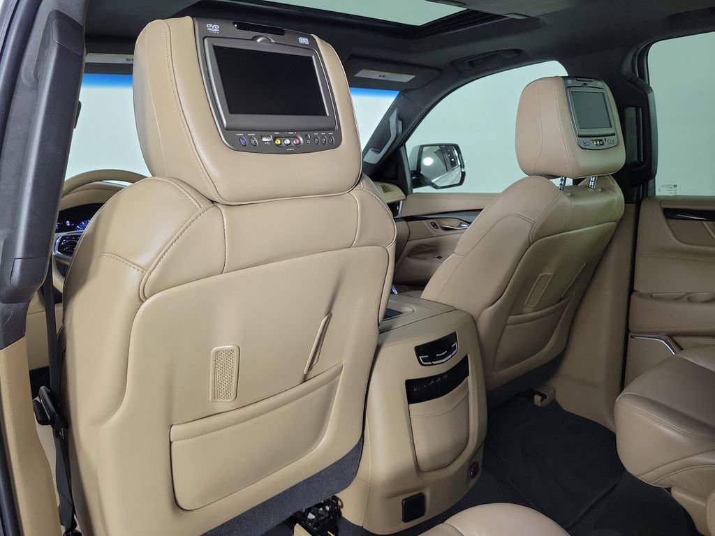 Used 2019 Cadillac Escalade ESV Platinum AWD/4WD image 12