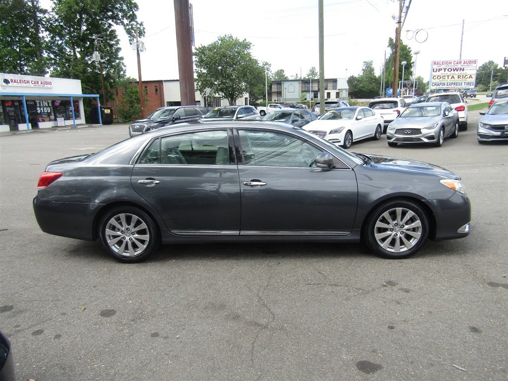 Used 2011 Toyota Avalon Limited FWD image 8