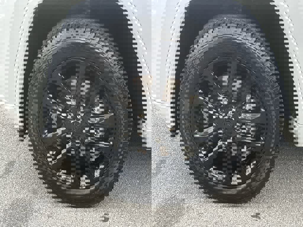 Used 2021 Jeep Grand Cherokee Laredo X AWD/4WD image 11