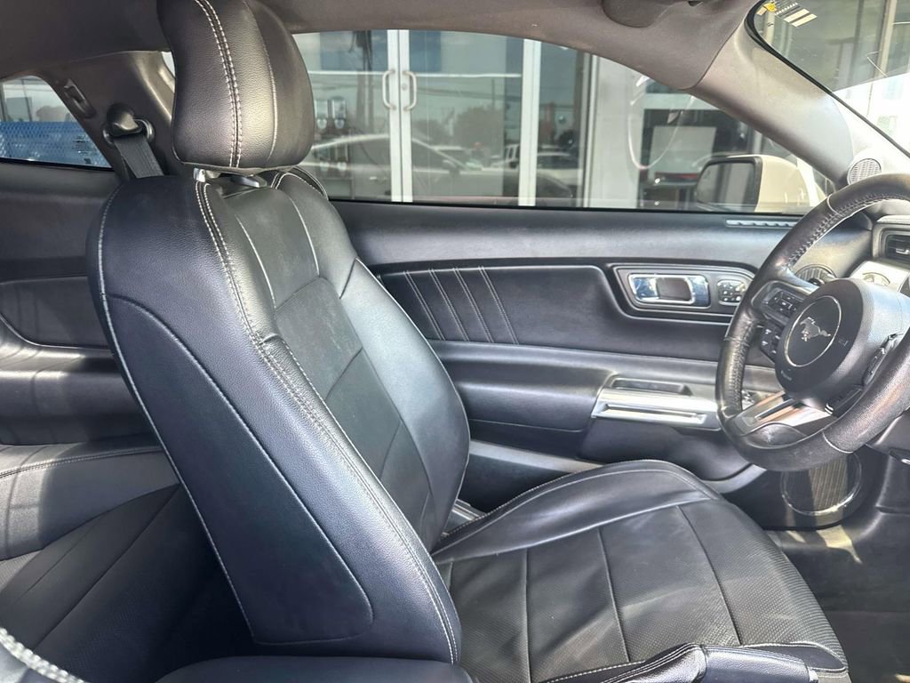 Used 2017 Ford Mustang GT Premium w/ Equipment Group 401A image 11