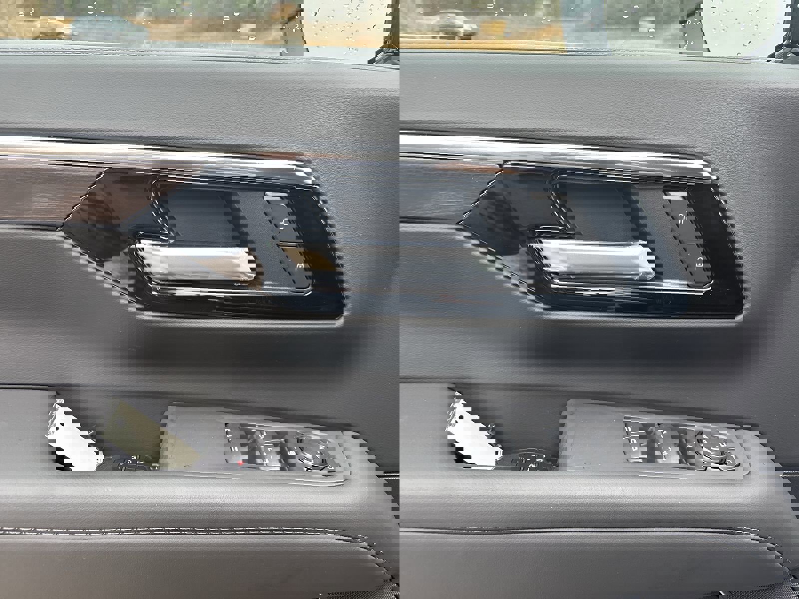 New 2026 Chevrolet Tahoe LS image 16