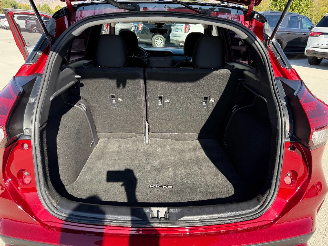 Used 2022 Nissan Kicks SR w/ Interior Electronics Package image 25