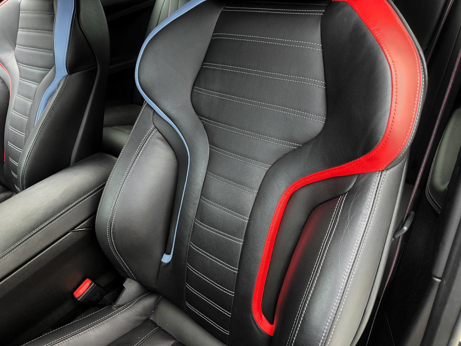 Used 2024 BMW M2 w/ Lighting Package RWD image 45