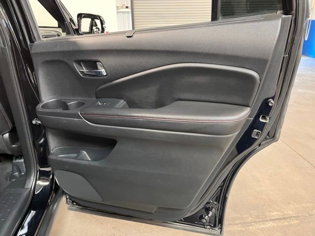 Used 2020 Honda Pilot Black Edition image 15