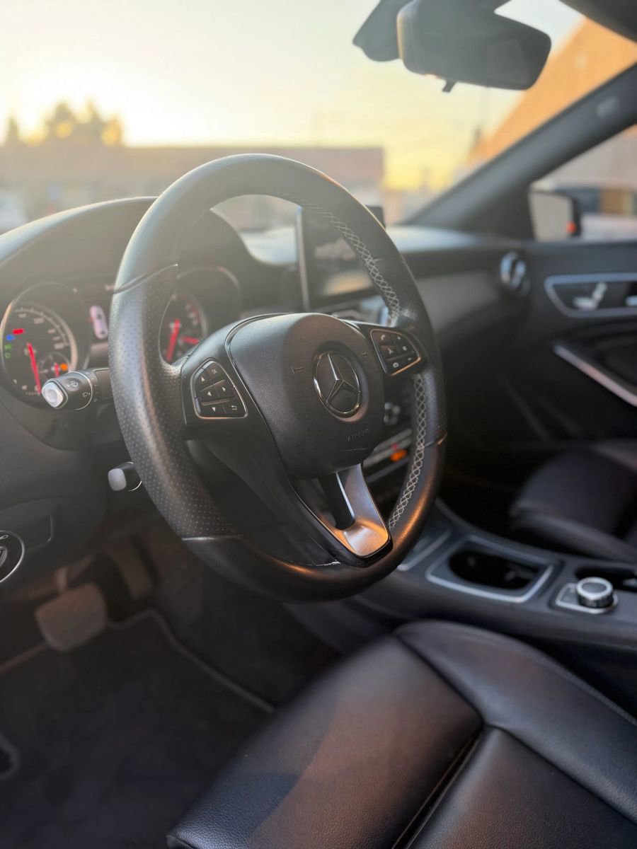 Used 2018 Mercedes-Benz CLA 250 image 13